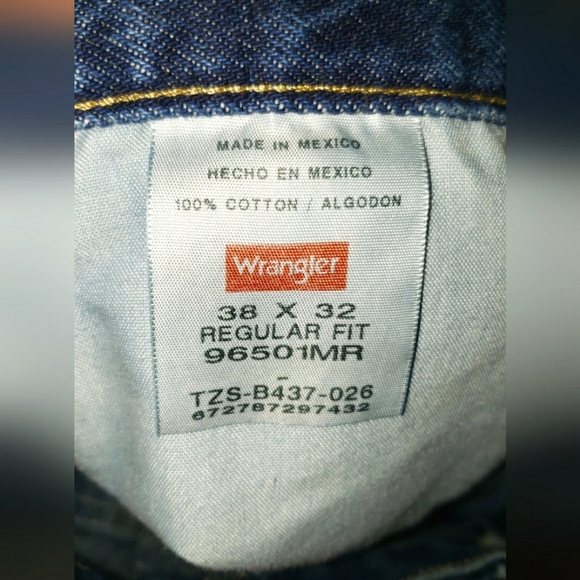 Wrangler | Regular Relaxed Fit 38×32 Red Tag Jeans - Picture 3 of 4